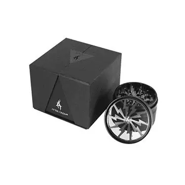 Torno branco e caixa