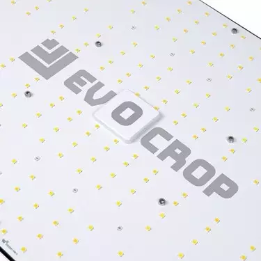 Wallace V1 EVO 240W Dimmable LED Panel detail