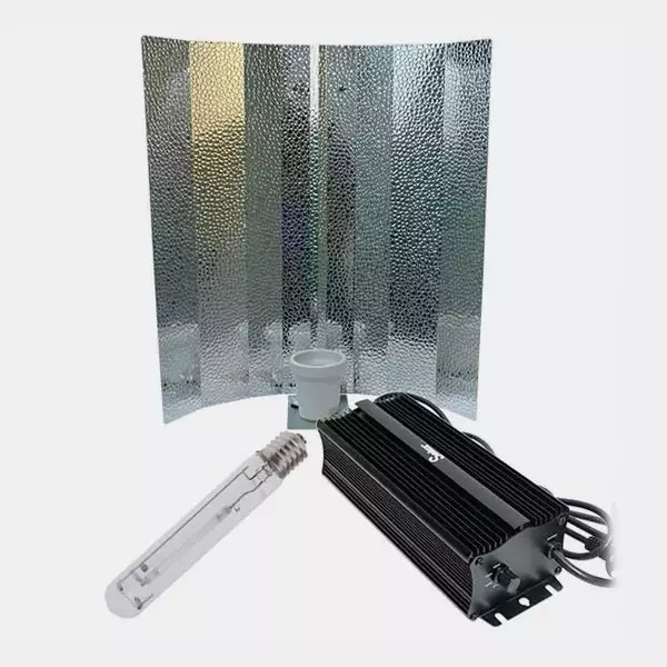 View Solux 600W Dimmable Lighting Kit - GB