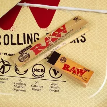 Raw Pack with Filters, Rolling papers and trays - GB The Green Brand