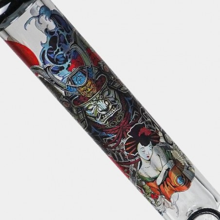 Bong con Maleta Ronin y Geisha Black Leaf diseño