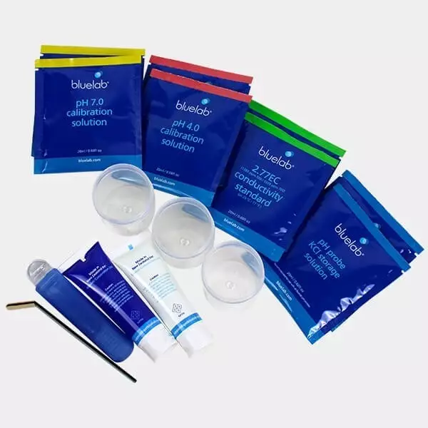 pH and EC Calibration and Maintenance Kit
