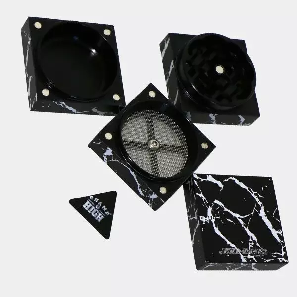 Grinder Mármore 4 peças 50mm Champ High Moedor de mármore 4 peças 50mm Champ High - GB The Green Brand