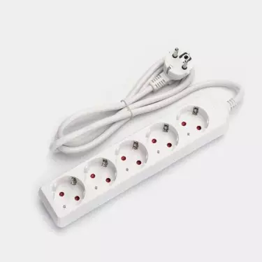 White 5-outlet power strip without switch