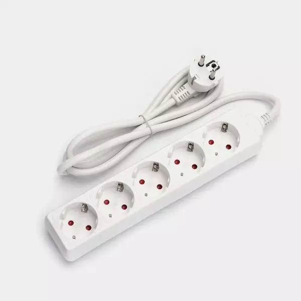View White 5-outlet power strip without switch