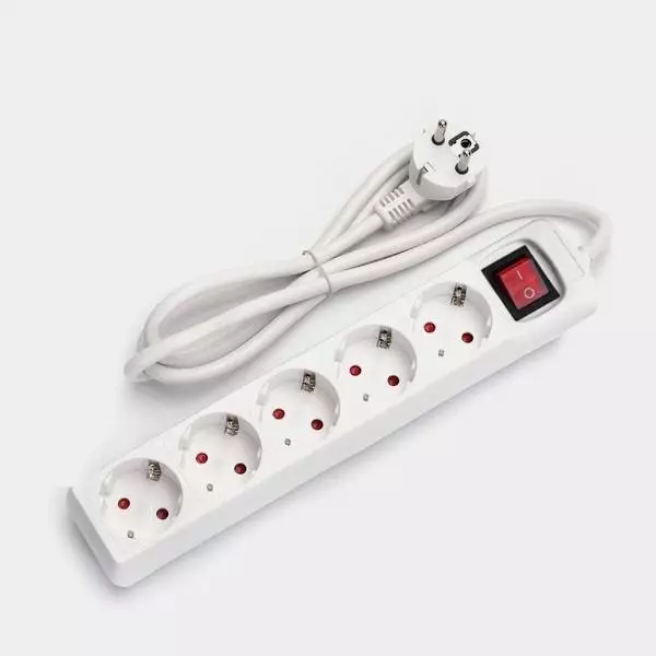 White 5-outlet power strip with switch