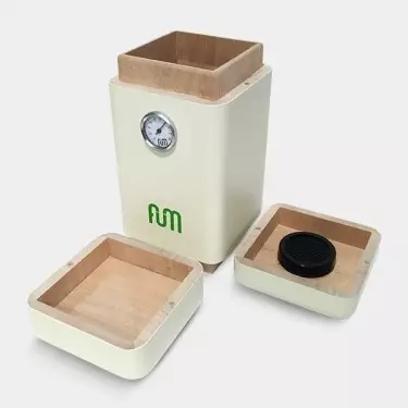 Vertical Fum box for curing cannabis - GB