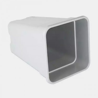 Macetas Blancas Cuadradas ladeada