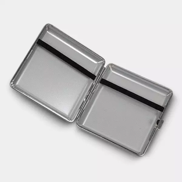 Pitillera Rosa de Metal Pitillera Rosa de Metal abierta