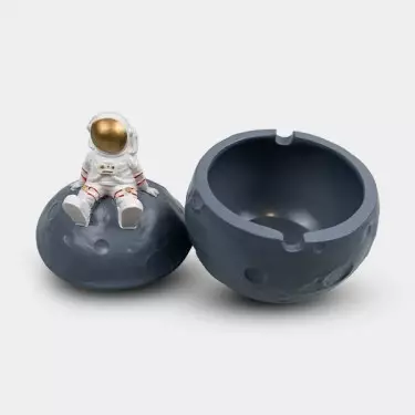 ASHtronaut Full Moon Ashtray - GB The Green Brand