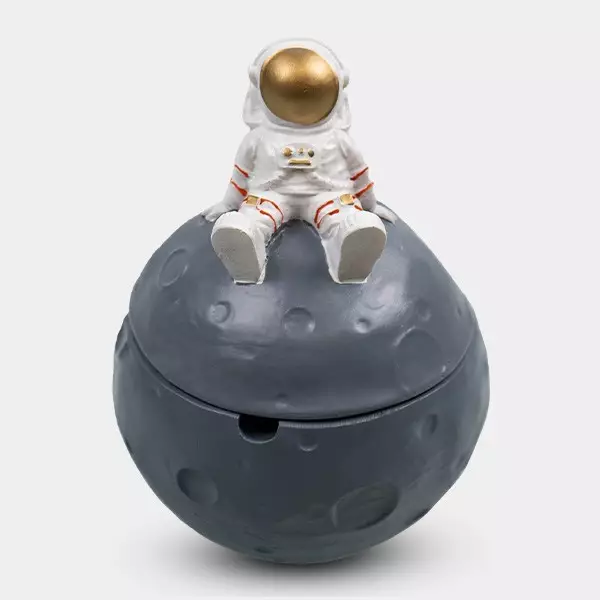 ASHtronaut Full Moon Ashtray - GB The Green Brand