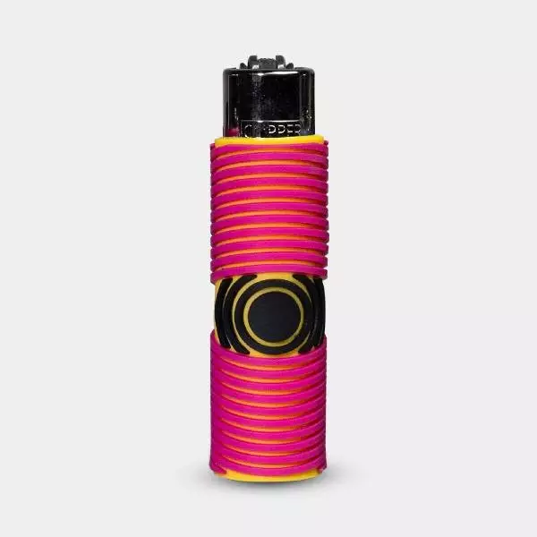Clipper Illusion Arts Lighter with Silicone Case