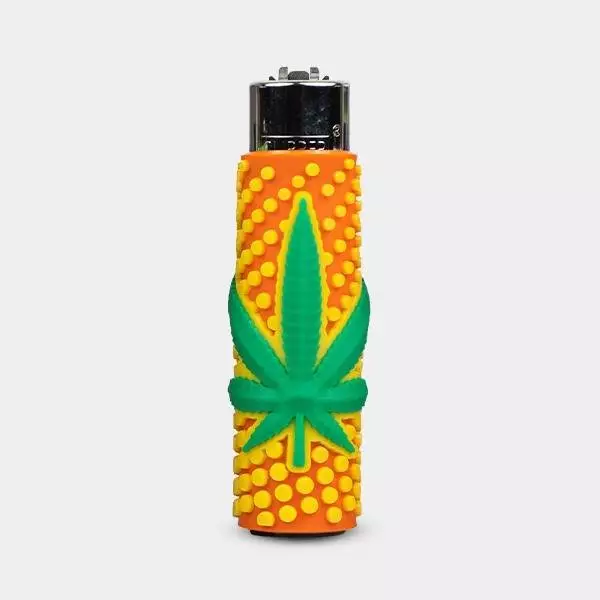 Isqueiro Clipper com Capa de Silicone Vibrant Weed