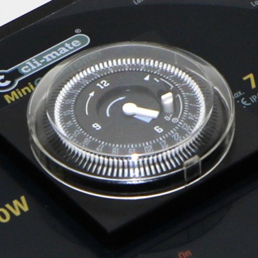 Mini Controller-HUMI 7A Cli-mate 4x600W detalle reloj