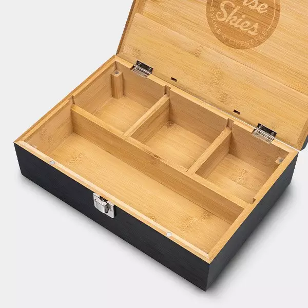 Caja de Bambú para Conservación abierta con compartimentos