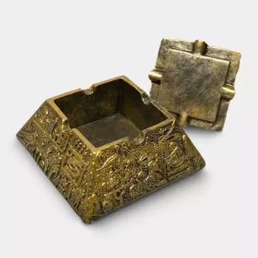 Pyramid Ashtray - GB The Green Brand