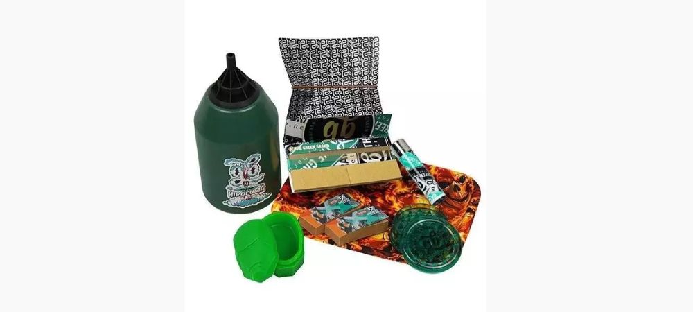Cannabis trends smoker kit