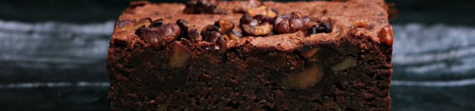 vegan cannabis brownie portada larga dentro post