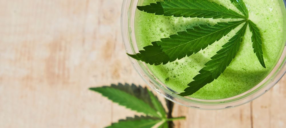 Frullato di frutta e marijuana 