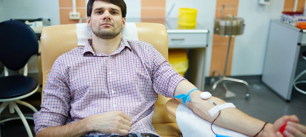 Can you donate blood if you smoke