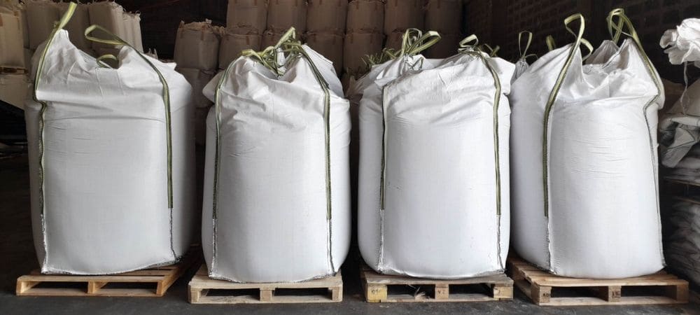 Stoccaggio di fertilizzanti sfusi in big bag su pallet